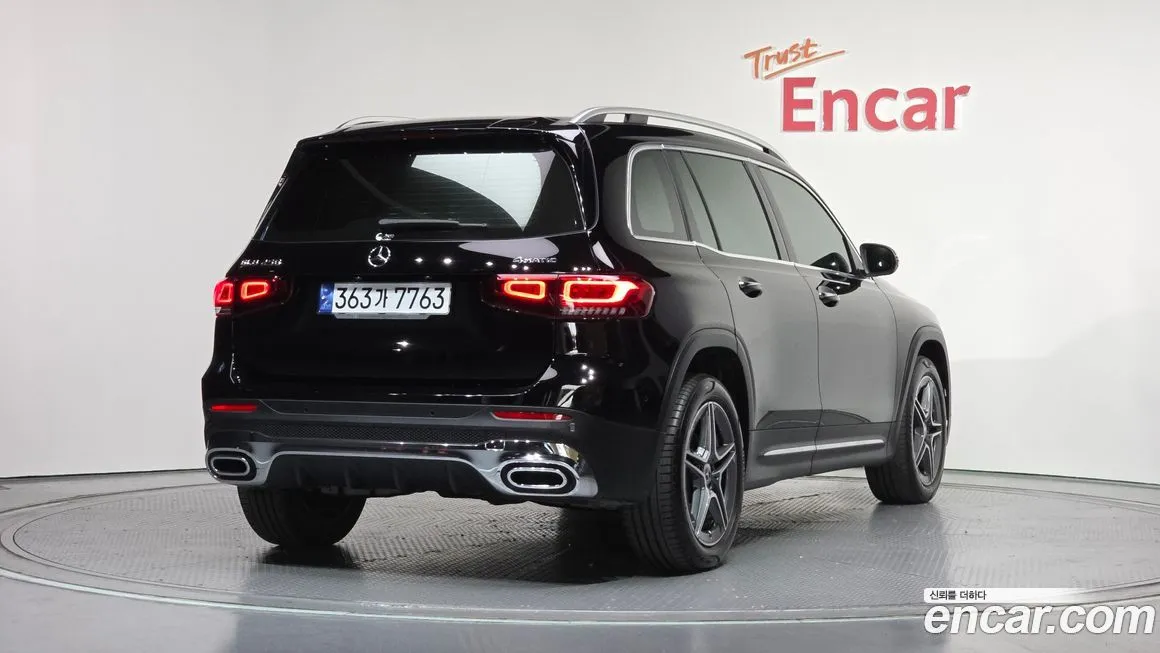Mercedes-Benz GLB-Class — фото 2