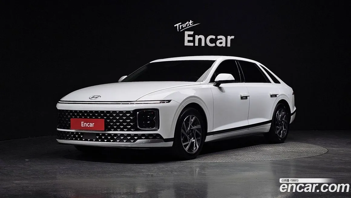 Hyundai Grandeur — фото 1
