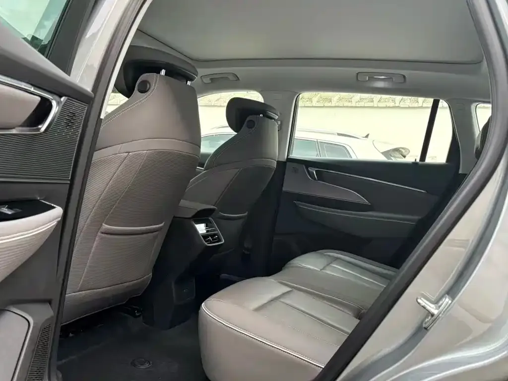 Buick E5 2023 из CN, фото 3