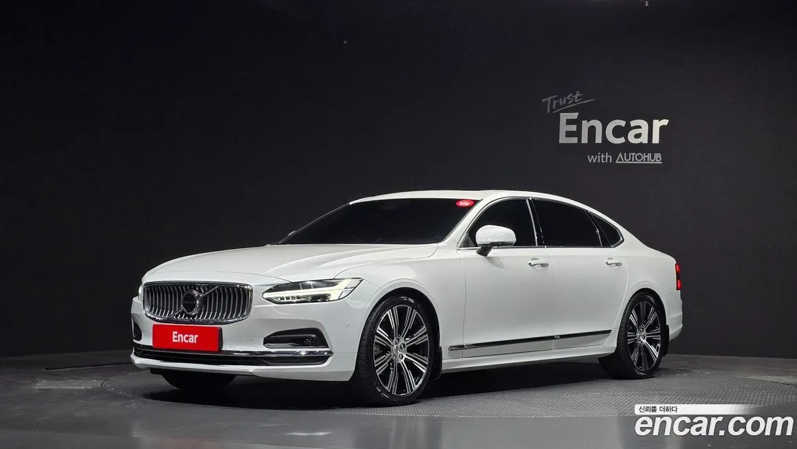 Volvo S90 — фото 1