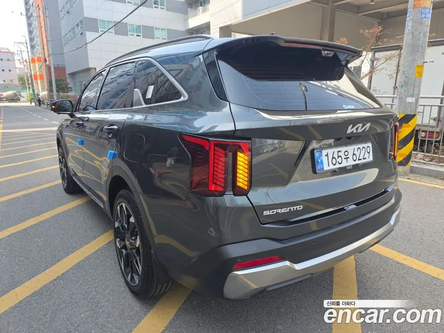 Kia Sorento — фото 6