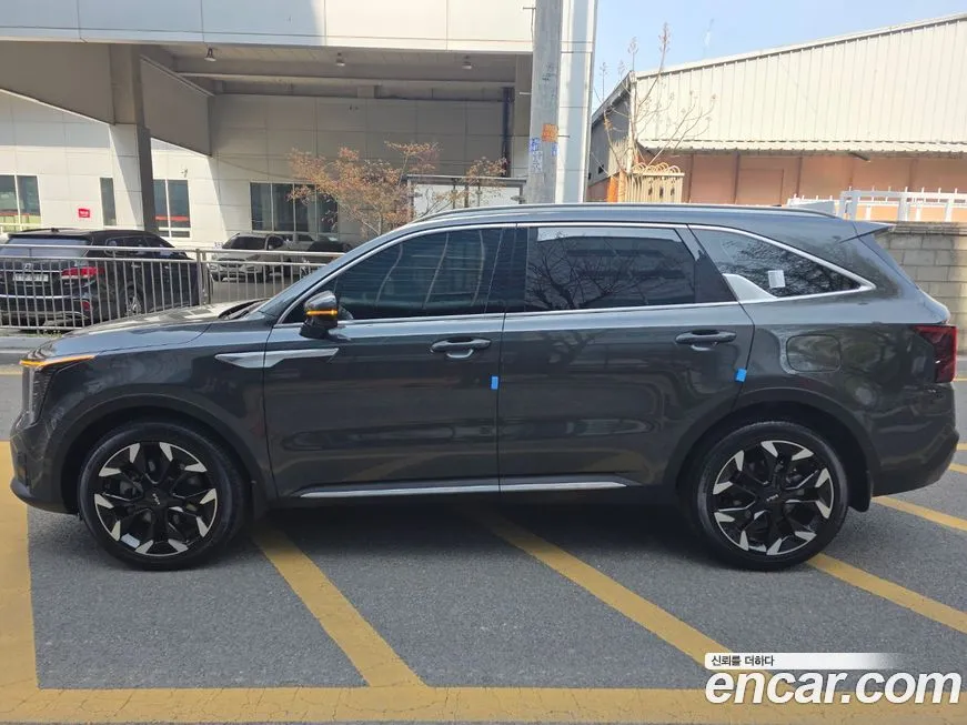 Kia Sorento — фото 7