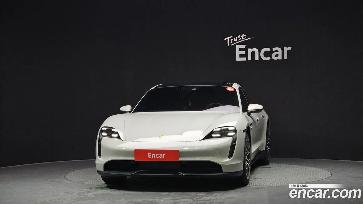 Porsche Taycan 2021 из KR, фото 2