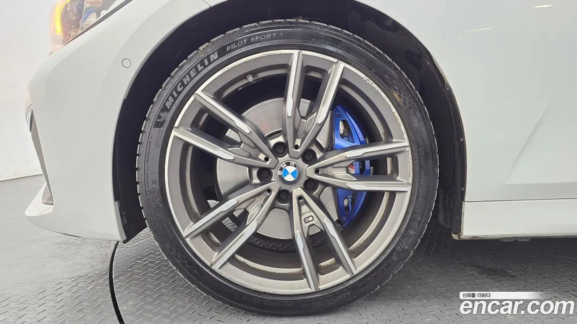 BMW 3-Series 2022 из KR, фото 9