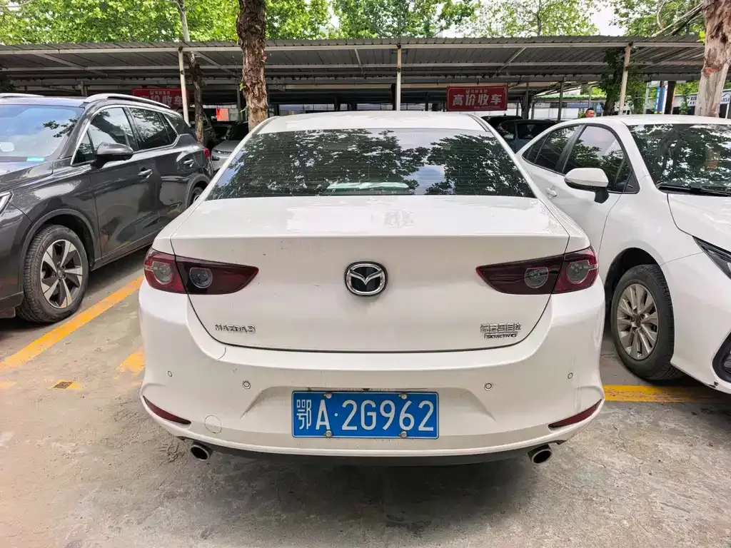 Mazda 3 Axela 2023 из CN, фото 8