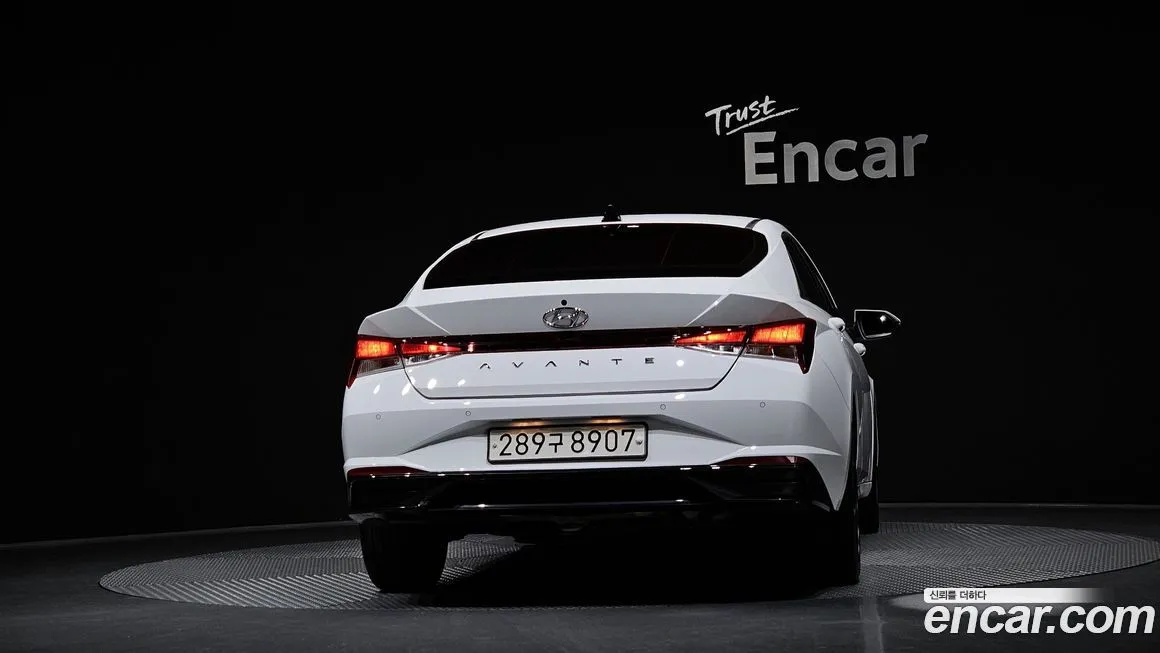 Hyundai AVANTE — фото 3