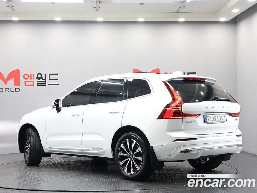 Volvo XC60 — фото 2