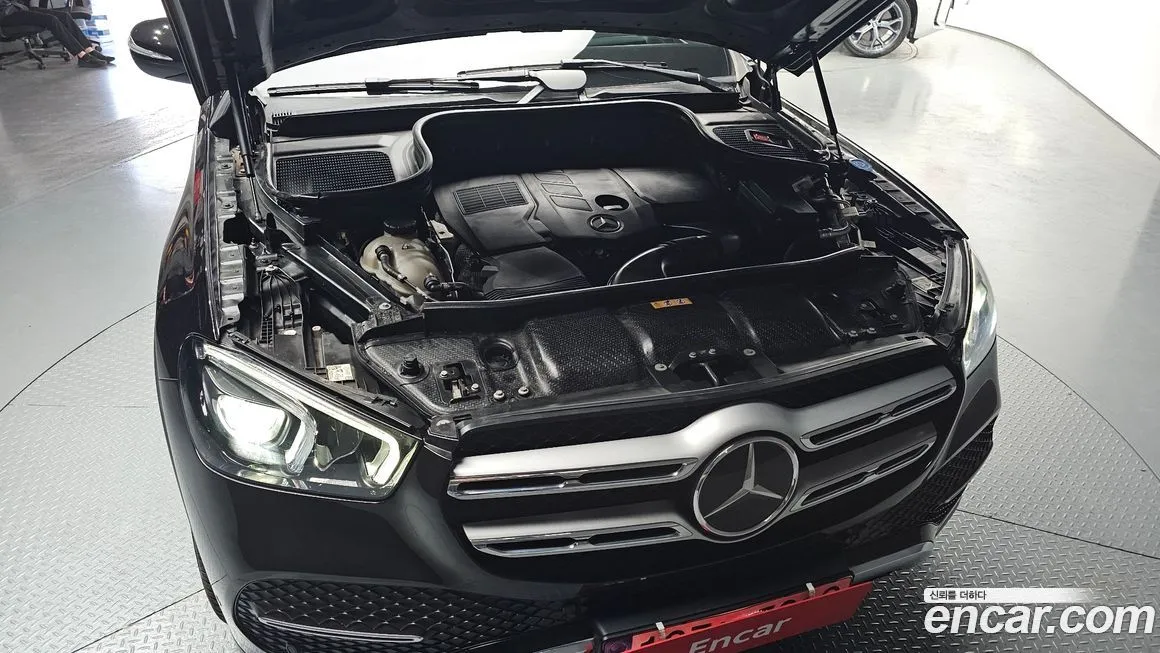 Mercedes-Benz GLE-Class — фото 10