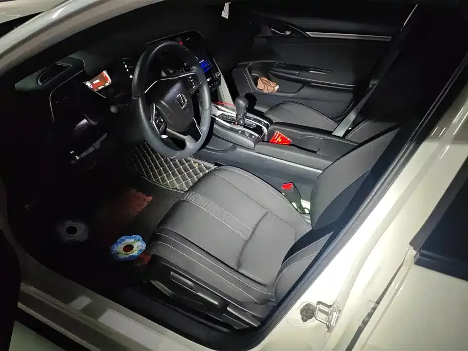 Honda Civic — фото 6