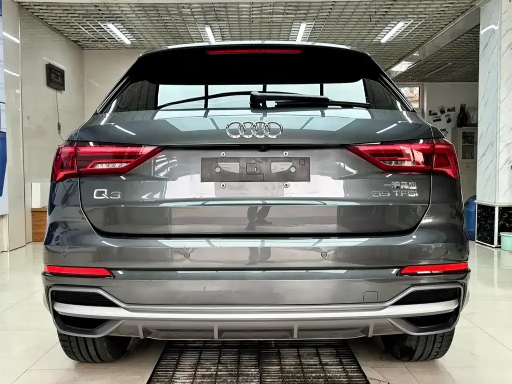 Audi Q3 — фото 3