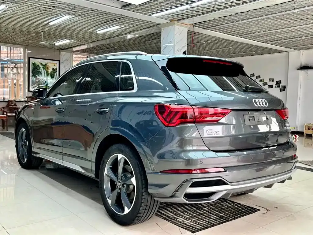 Audi Q3 — фото 7