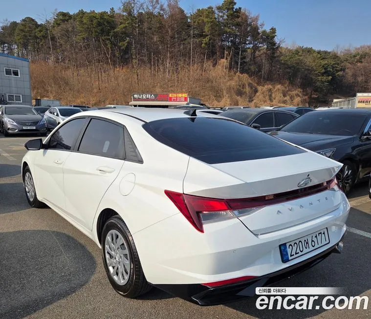 Hyundai AVANTE — фото 10
