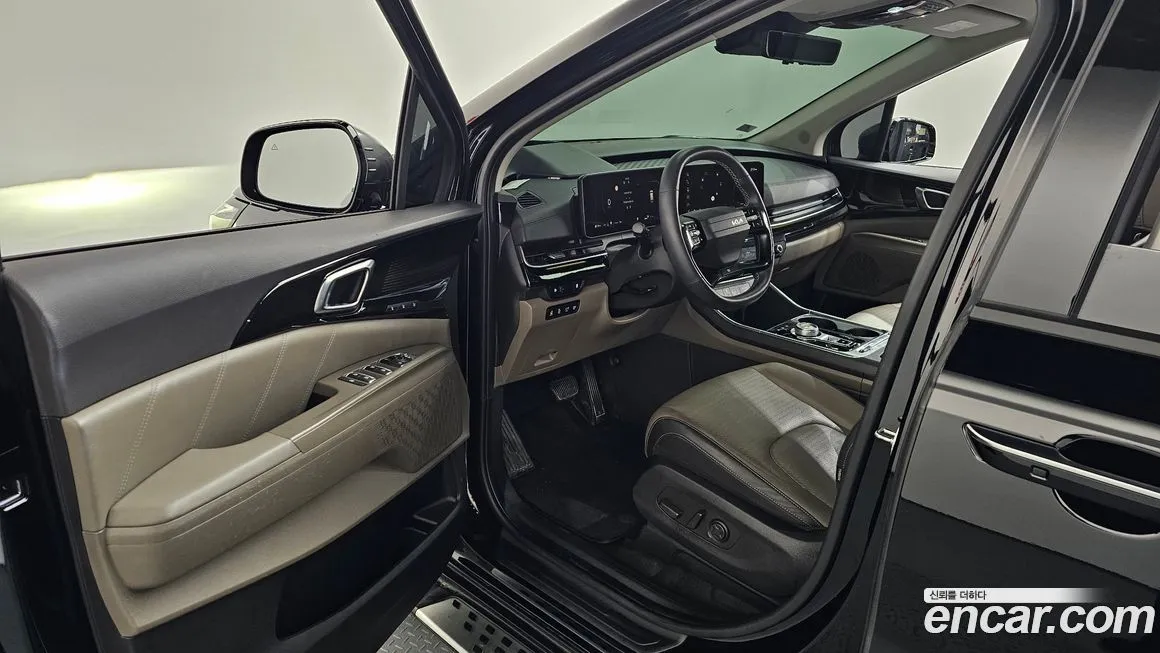 Kia Carnival — фото 10