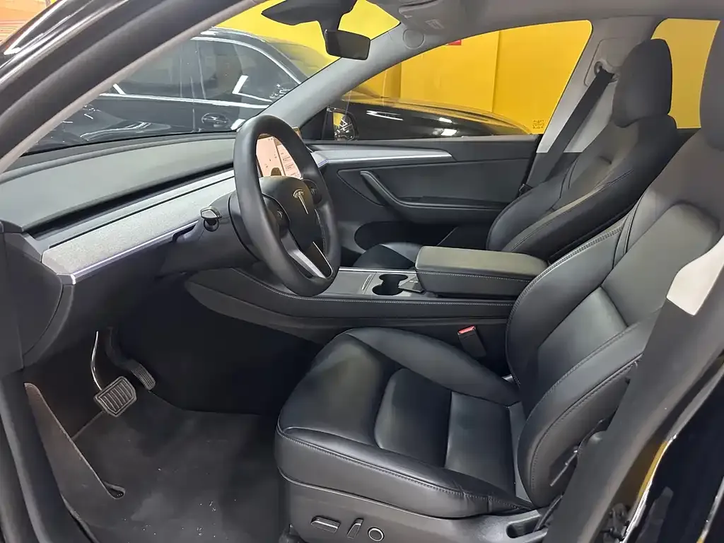 Tesla Model Y 2023 из CN, фото 7