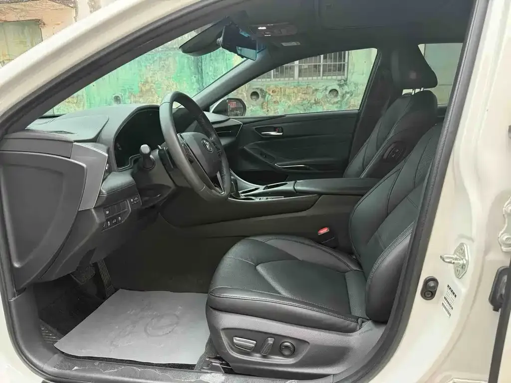 Toyota Avalon 2022 из CN, фото 2