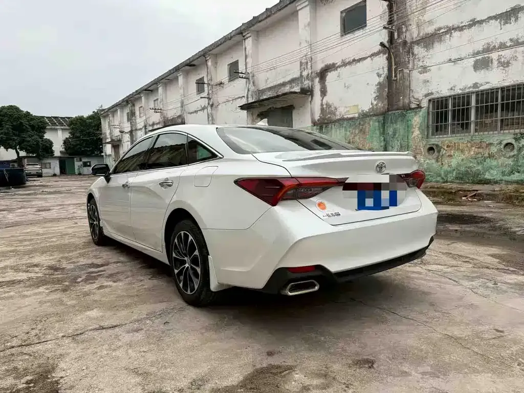 Toyota Avalon 2022 из CN, фото 8
