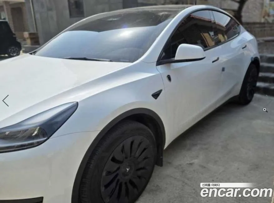 Tesla Model Y — фото 3