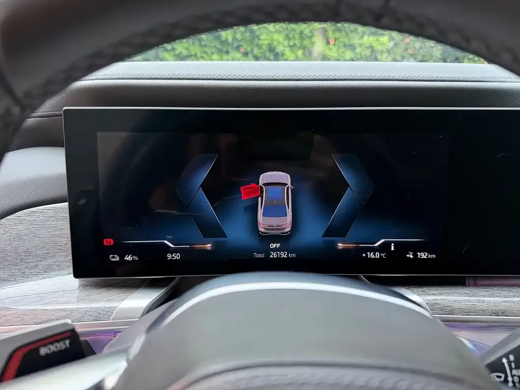 BMW i7 2023 из CN, фото 9