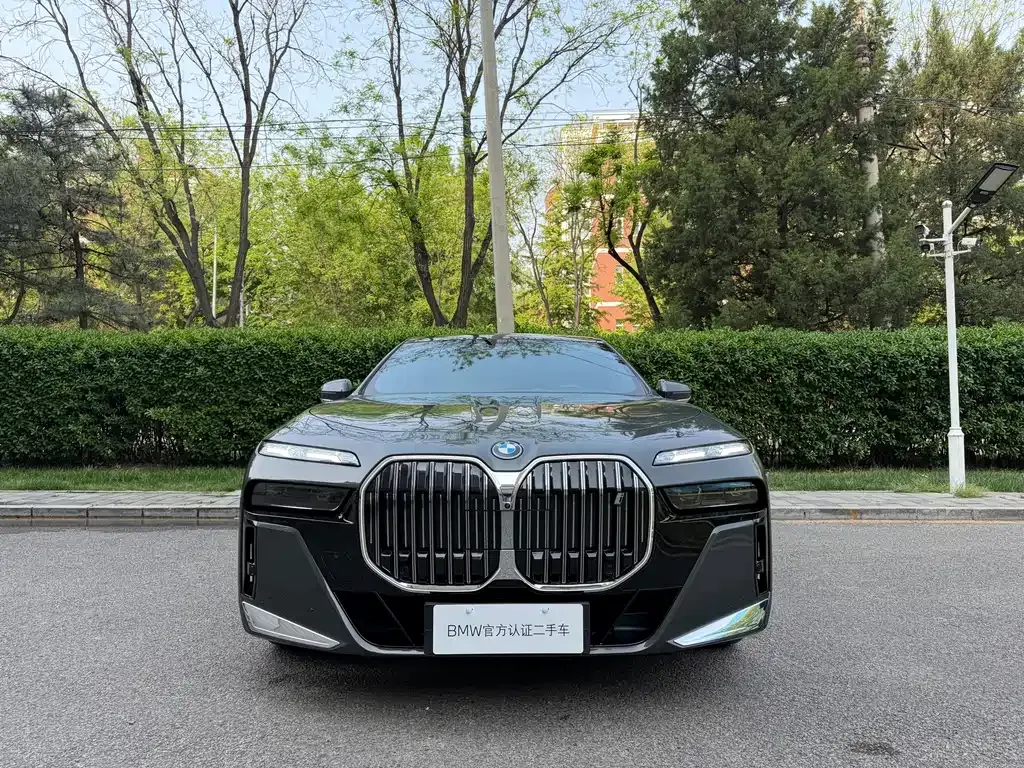 BMW i7 2023 из CN, фото 8