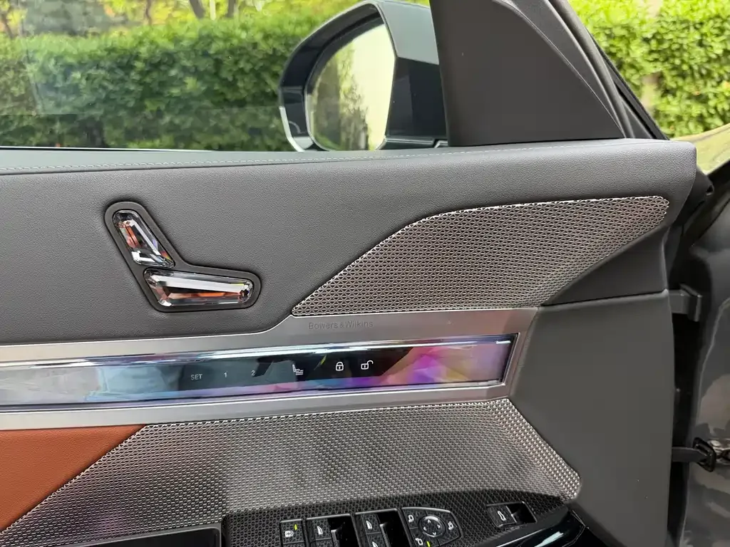 BMW i7 2023 из CN, фото 3