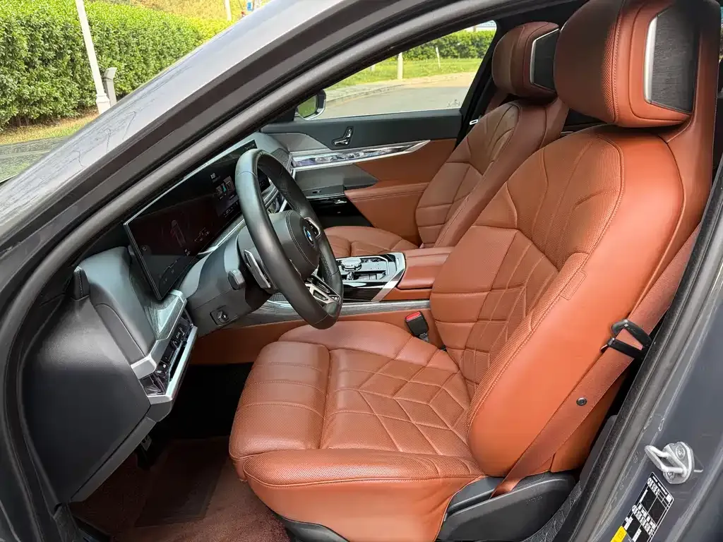 BMW i7 2023 из CN, фото 2