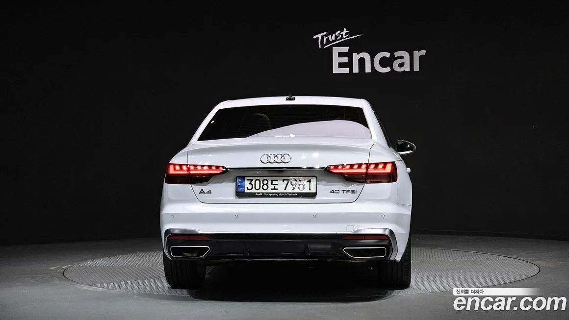 Audi A4 — фото 3