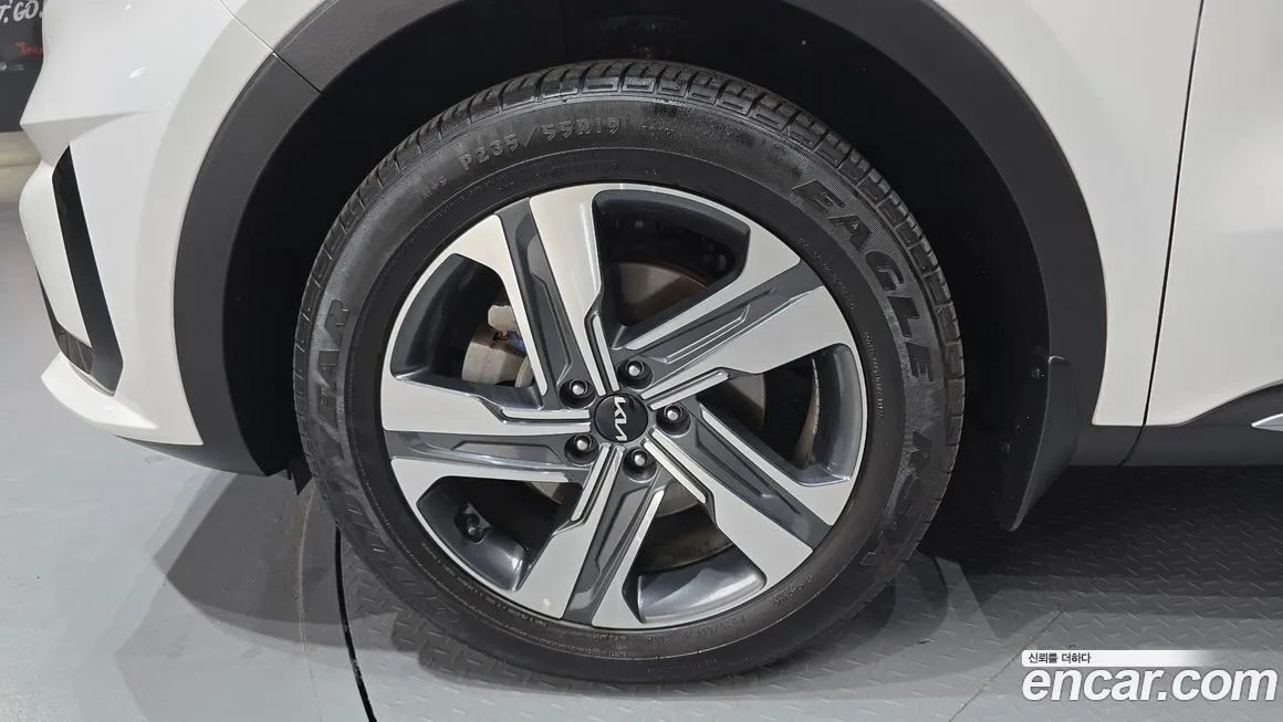 Kia Sorento — фото 9