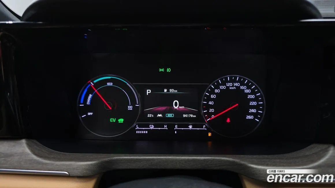 Kia Sorento — фото 6
