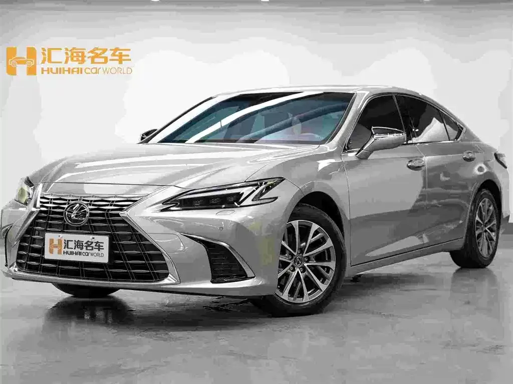 Lexus ES — фото 1