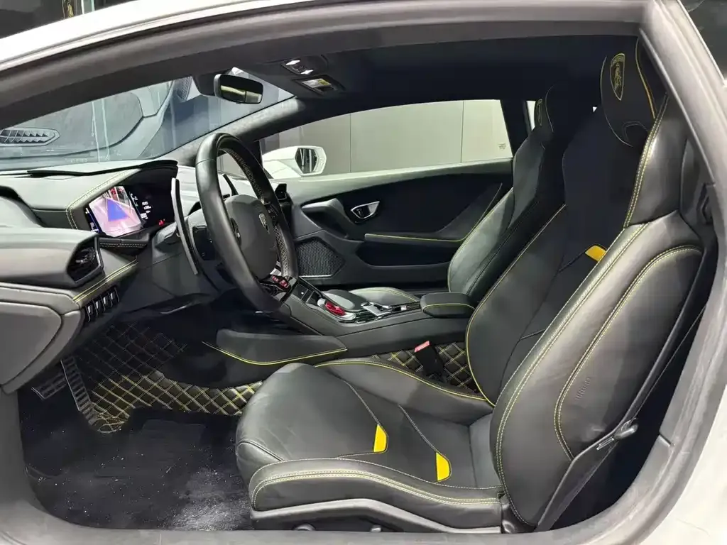 Lamborghini Huracan 2021 из CN, фото 7
