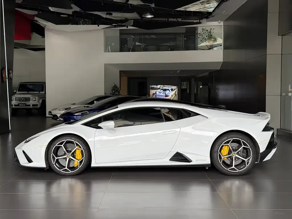 Lamborghini Huracan 2021 из CN, фото 2