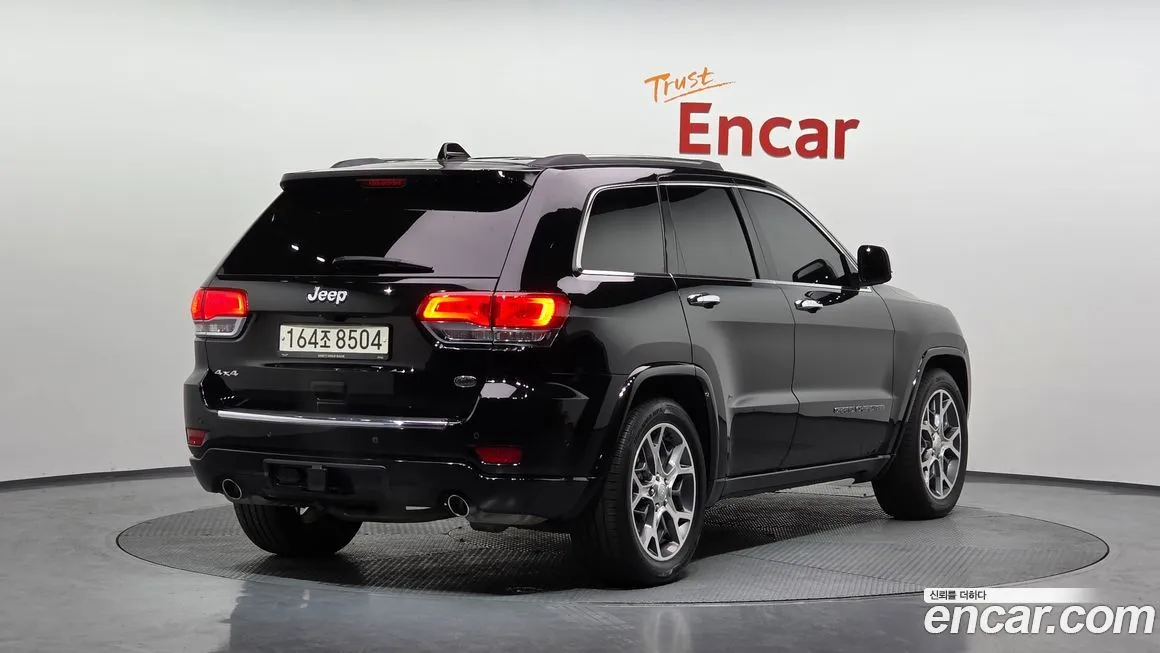 Jeep Cherokee — фото 5