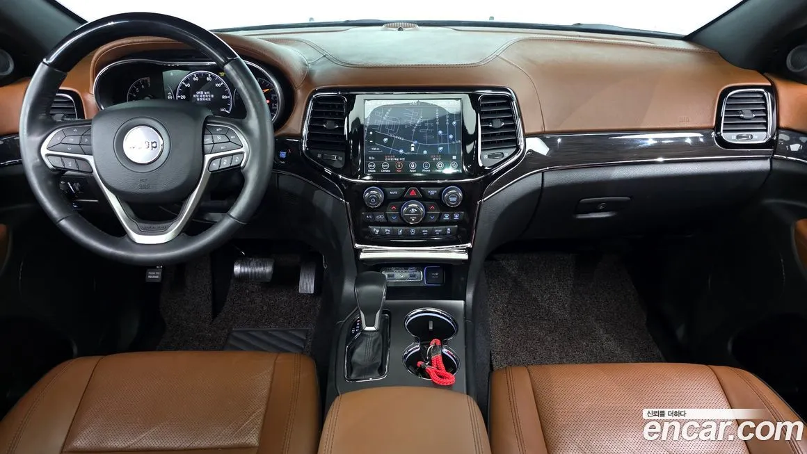 Jeep Cherokee — фото 10