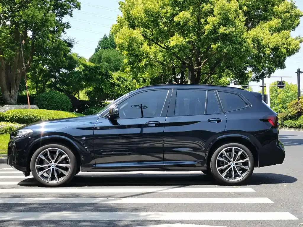 BMW X3 — фото 9