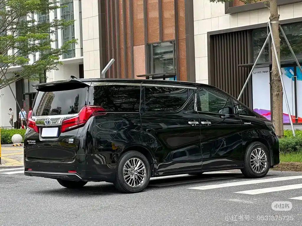 Toyota Alphard 2022 из CN, фото 5