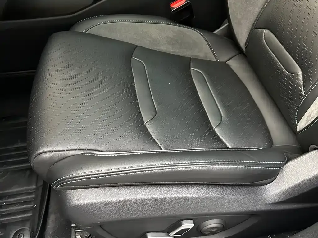Geely Xingrui 2022 из CN, фото 2