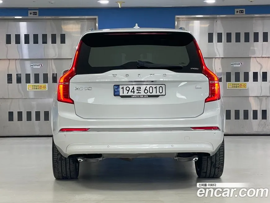 Volvo XC90 2024 из KR, фото 4