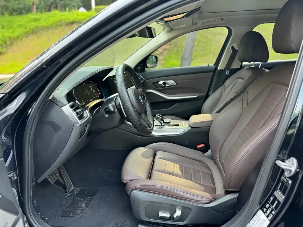 BMW 3 Series 2021 из CN, фото 5