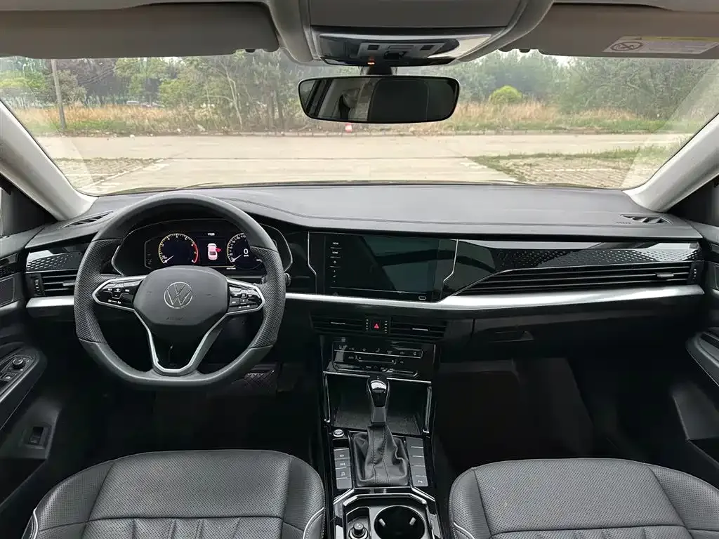 Volkswagen Passat — фото 8