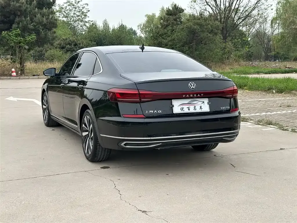 Volkswagen Passat — фото 9