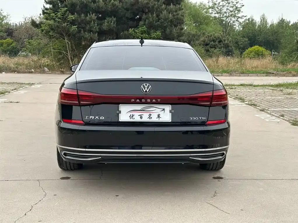 Volkswagen Passat — фото 5