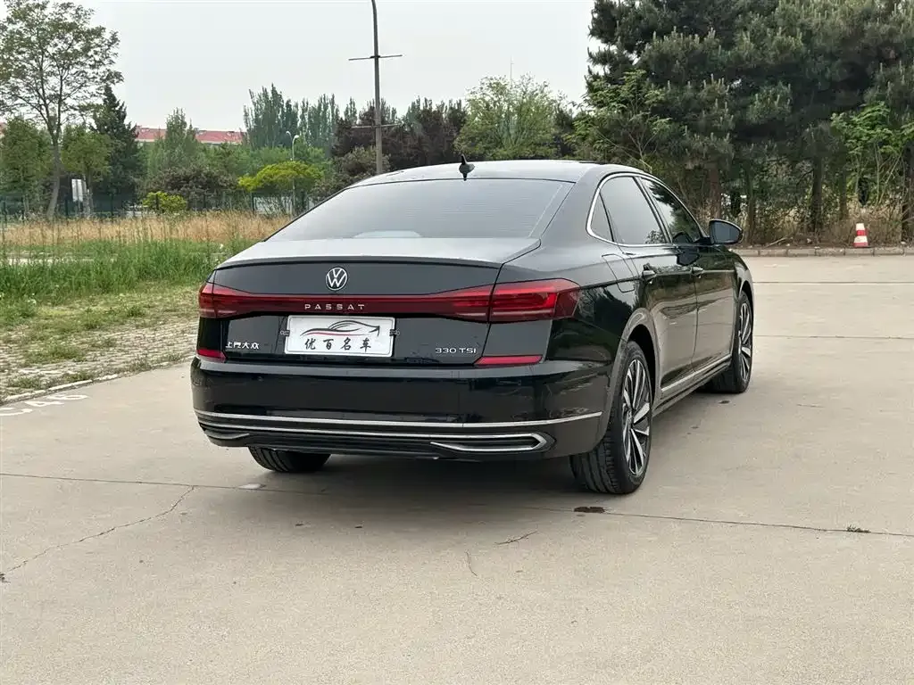 Volkswagen Passat — фото 4