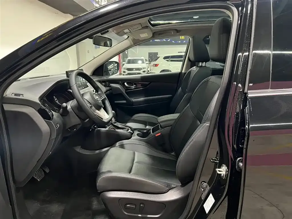 Nissan Qashqai — фото 10