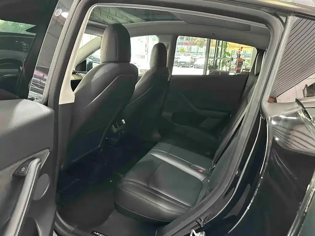 Tesla Model Y 2022 из CN, фото 5