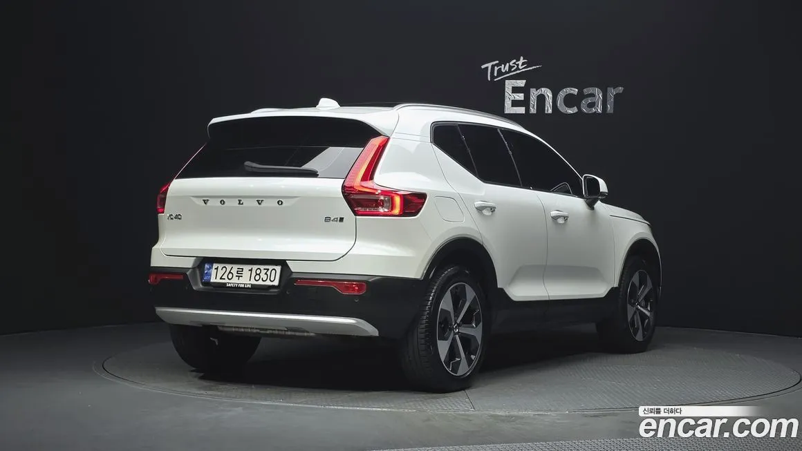 Volvo XC40 2024 из KR, фото 3