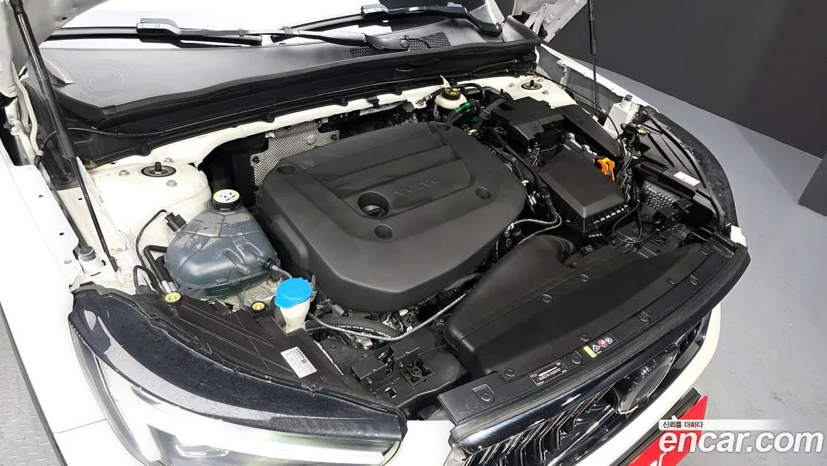 Volvo XC40 2024 из KR, фото 10