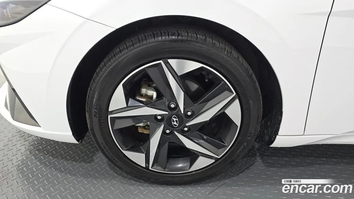 Hyundai AVANTE — фото 7