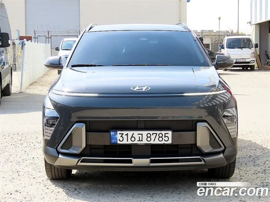 Hyundai Kona — фото 1