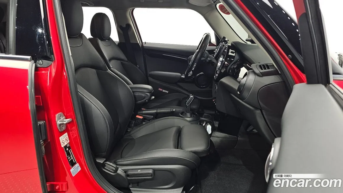 Mini Cooper 2022 из KR, фото 2