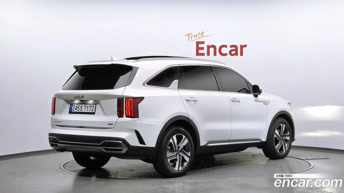 Kia Sorento — фото 7